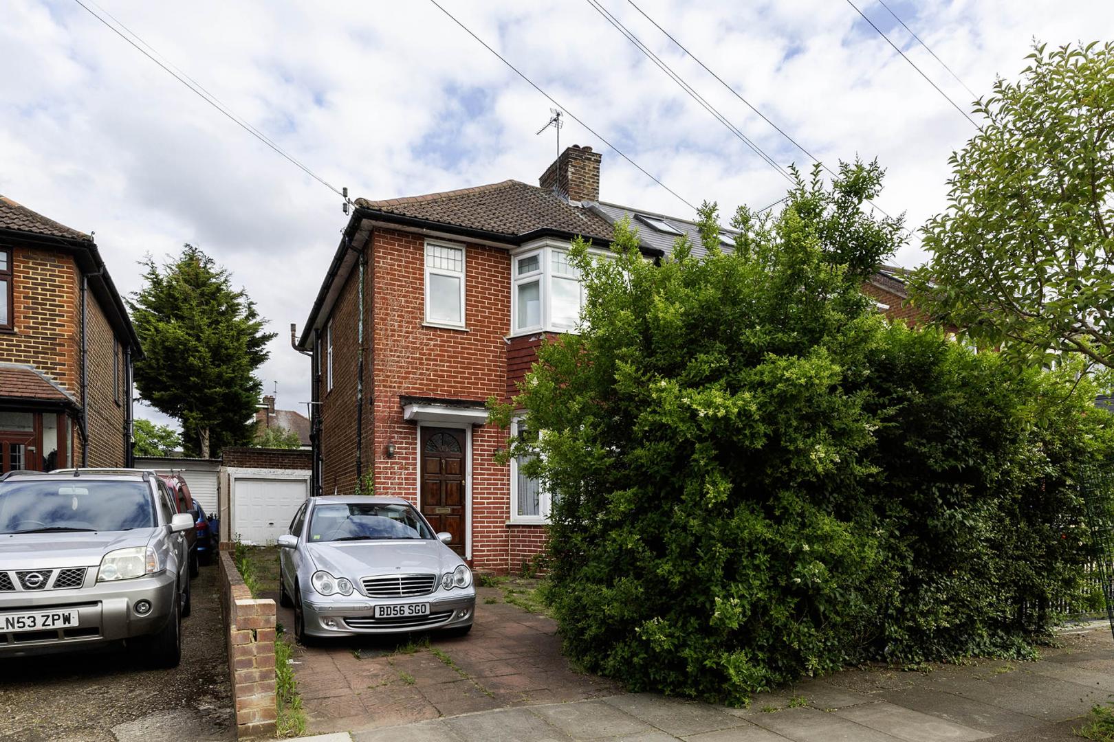 			3 Bedroom, 2 bath, 1 reception Semi-Detached House			 Cheviot Gardens, Golders Green